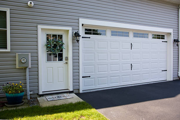 24/7 Emergency Garage Door Panel Replacement experts in Marbury, AL
